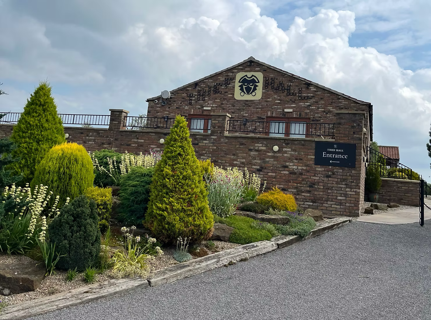 A Dreamy Summer Wedding at Thief Hall, Northallerton